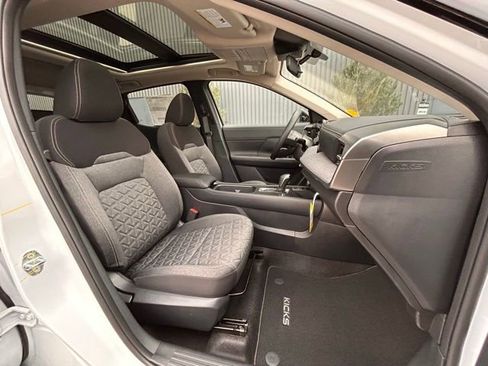 New 2026 Nissan Kicks SV w/ SV Premium Package image 29