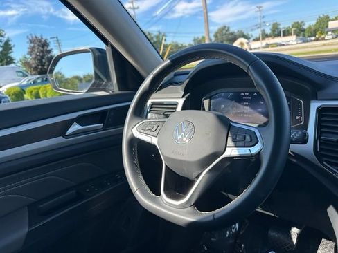 Used 2023 Volkswagen Atlas SE AWD/4WD image 36