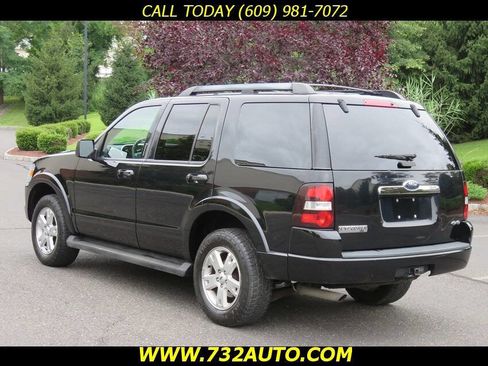 Used 2009 Ford Explorer XLT image 10