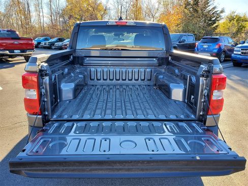 New 2025 Ford Maverick XL w/ Equipment Group 102A image 24