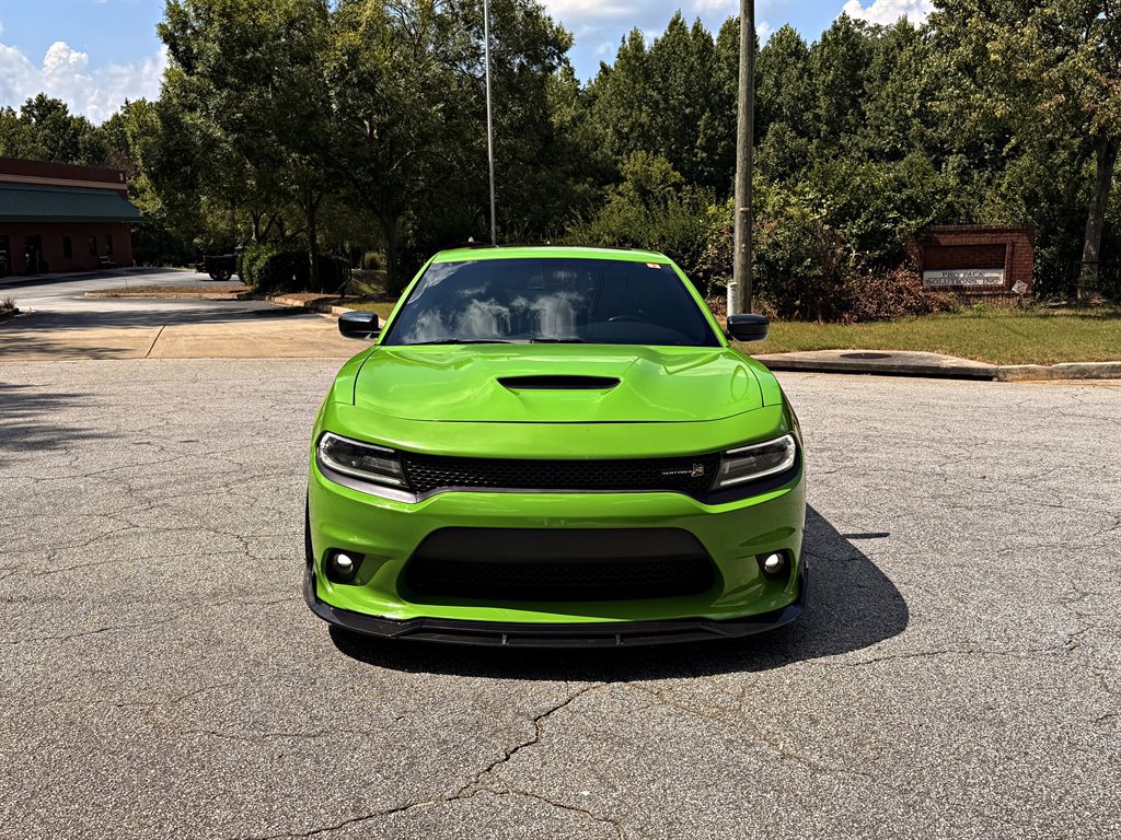 Used 2017 Dodge Charger R/T Scat Pack w/ Beats Audio Group RWD image 2