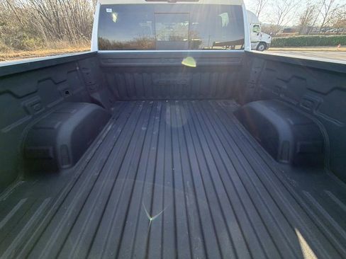 Used 2024 GMC Sierra 1500 AT4 w/ Technology Package image 14