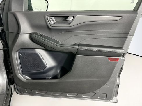 Used 2024 Ford Escape Active image 31