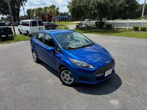 Used 2018 Ford Fiesta SE FWD image 8
