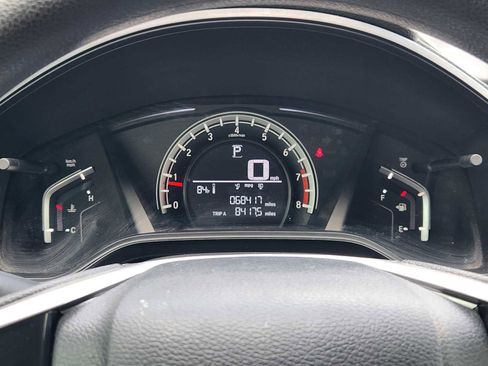 Used 2018 Honda CR-V LX image 16