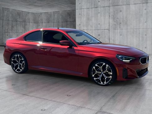 Used 2026 BMW 230i Coupe w/ Convenience Package RWD image 7