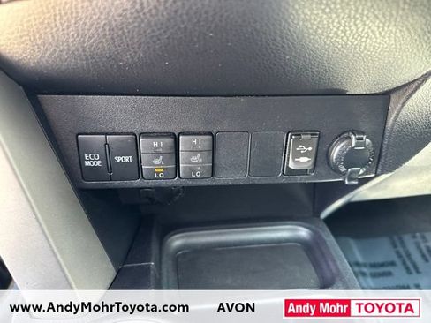 Used 2018 Toyota RAV4 XLE FWD image 26