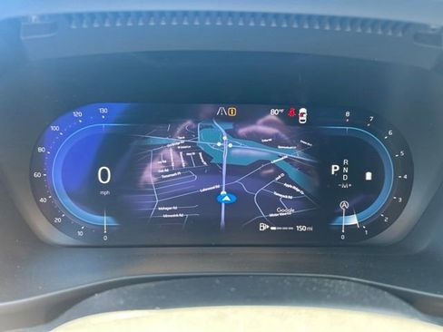 Used 2025 Volvo XC40 B5 Plus AWD/4WD image 21