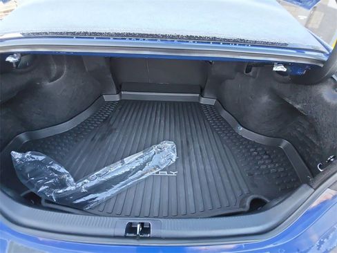 Used 2024 Toyota Camry SE image 16