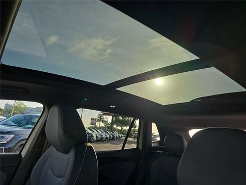 New 2026 Volkswagen Tiguan SE R-Line FWD image 23