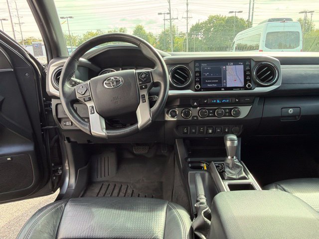Used 2021 Toyota Tacoma Limited w/ Nightshade Package AWD/4WD image 17