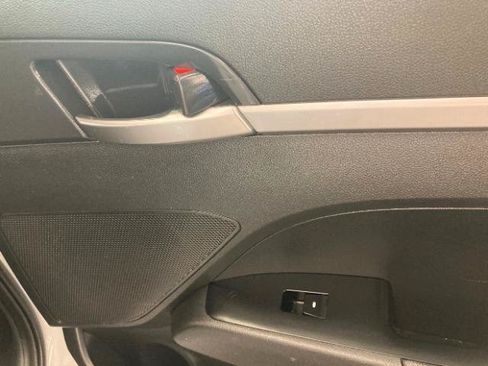 Used 2019 Hyundai Elantra SE w/ Cargo Package FWD image 38