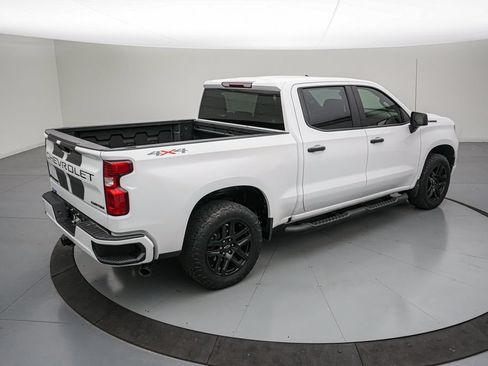 Used 2023 Chevrolet Silverado 1500 Custom w/ Rally Edition AWD/4WD image 4