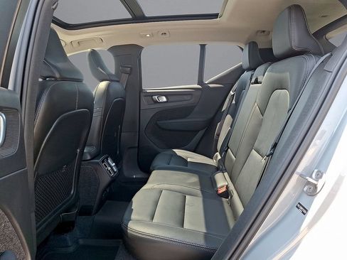 Certified 2026 Volvo XC40 B5 Plus AWD/4WD image 26