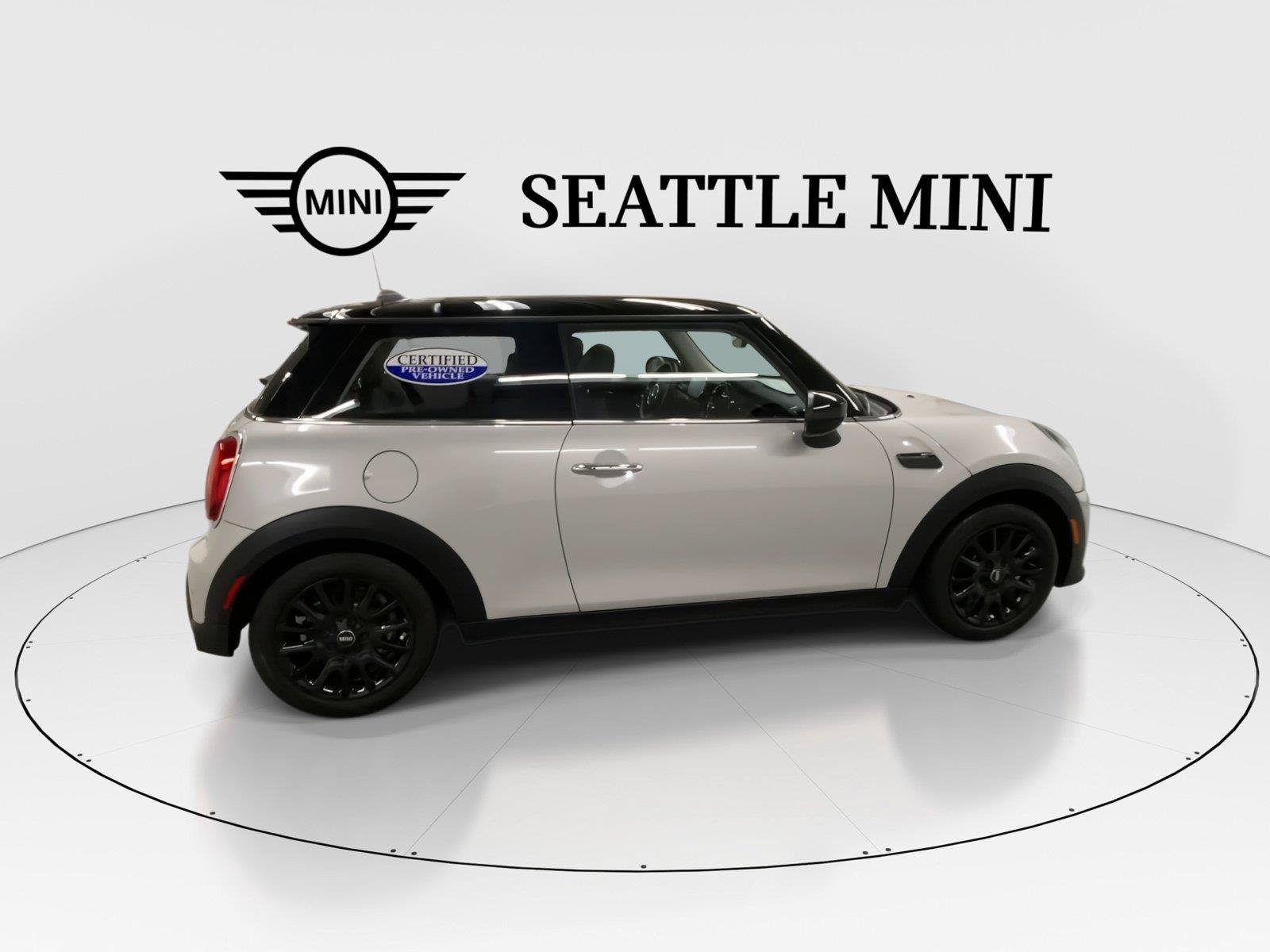 Used 2023 MINI Cooper 2-Door Hardtop FWD image 12