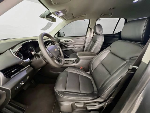 Used 2020 Chevrolet Traverse LS w/ LPO, Blackout Package FWD image 10