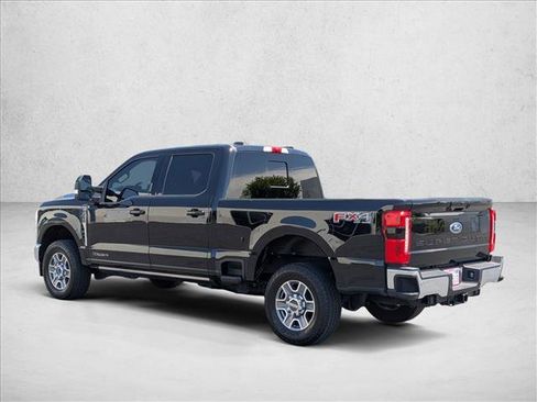 Used 2023 Ford F250 Lariat w/ Lariat Ultimate Package AWD/4WD image 8