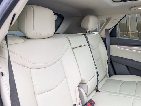 New 2025 Cadillac XT5 Premium Luxury image 17