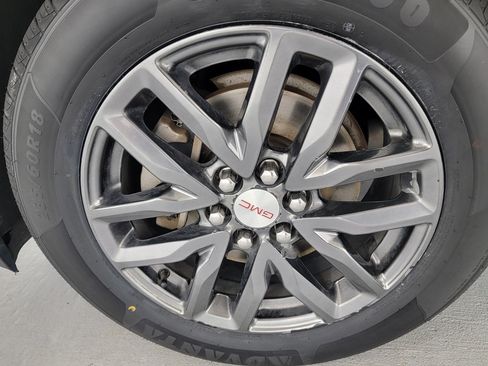 Used 2019 GMC Acadia SLT AWD/4WD image 12