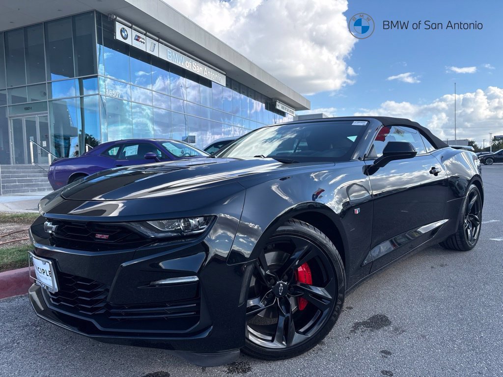 Used 2020 Chevrolet Camaro SS RWD image 1
