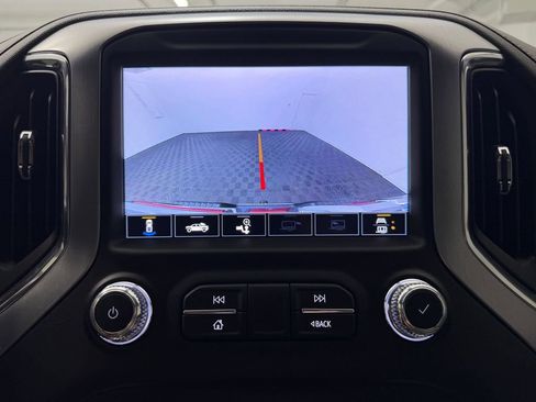 Used 2023 GMC Sierra 3500 SLT AWD/4WD image 19