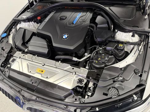 Used 2022 BMW 330e xDrive w/ Driving Assistance Package AWD/4WD image 36