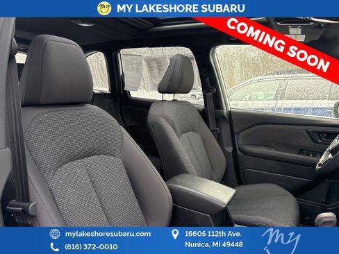 Used 2025 Subaru Forester Premium image 14
