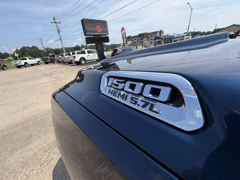 Used 2021 RAM 1500 Big Horn AWD/4WD image 14