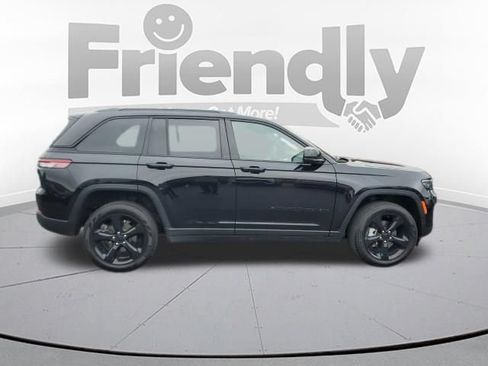 Used 2025 Jeep Grand Cherokee Limited w/ Luxury Tech Group II AWD/4WD image 6