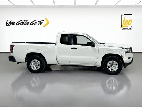 Used 2024 Nissan Frontier S w/ S Utility Package image 4
