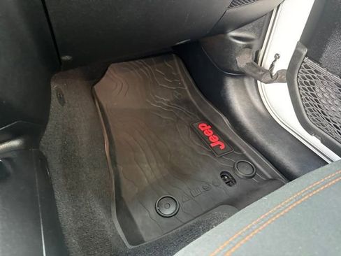 Used 2021 Jeep Gladiator Mojave image 37