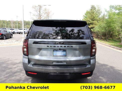 Certified 2024 Chevrolet Suburban Z71 w/ Luxury Package AWD/4WD image 6