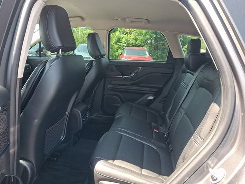 Certified 2023 Lincoln Corsair AWD w/ Equipment Group 101A image 10