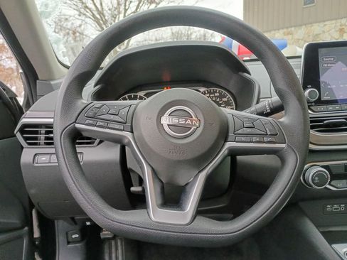 Used 2024 Nissan Altima 2.5 SV image 20