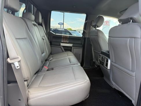 Used 2018 Ford F150 Lariat w/ Equipment Group 502A Luxury AWD/4WD image 17