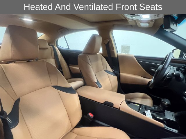 Certified 2024 Lexus ES 300h w/ Premium Package FWD image 11