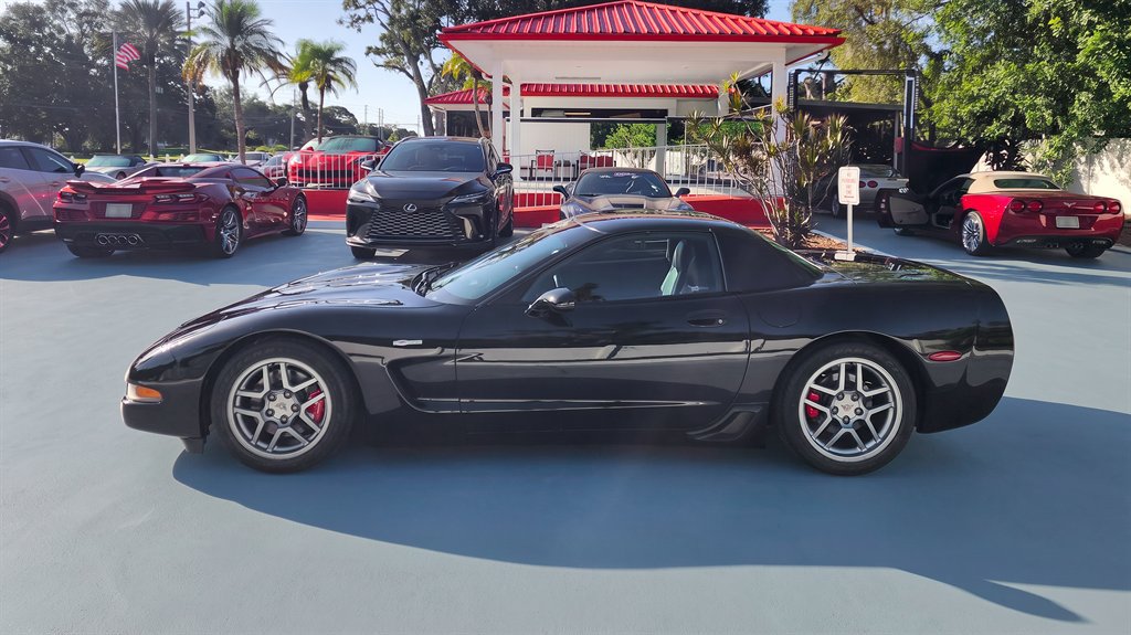 Used 2002 Chevrolet Corvette Z06 w/ Memory Pkg RWD image 5