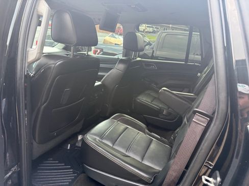 Used 2015 GMC Yukon Denali w/ Premium Package AWD/4WD image 39