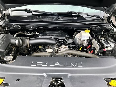 Used 2021 RAM 1500 Big Horn image 9