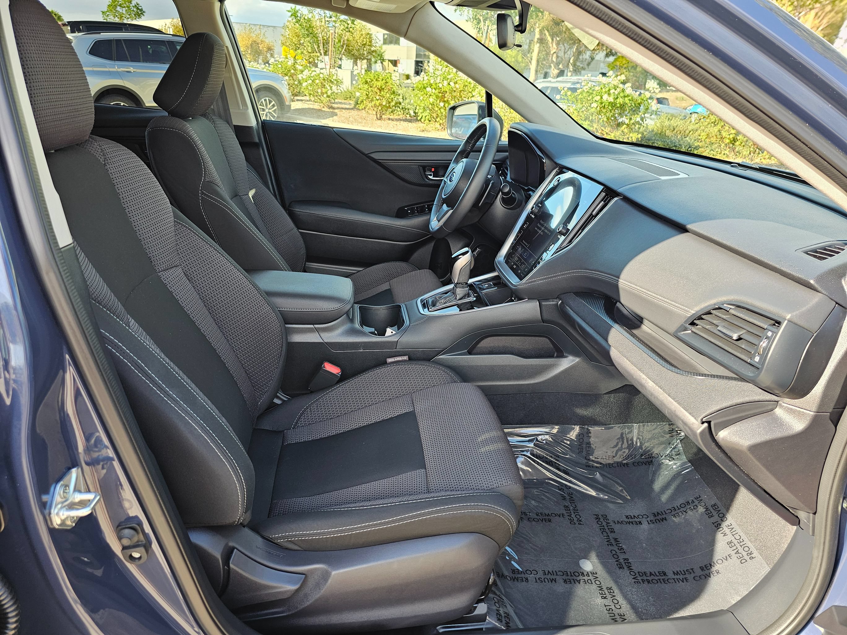 Used 2025 Subaru Outback Premium AWD/4WD image 32