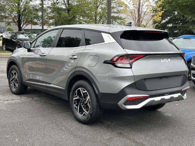 Used 2025 Kia Sportage LX AWD/4WD image 4