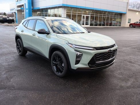 New 2026 Chevrolet Trax ACTIV image 2