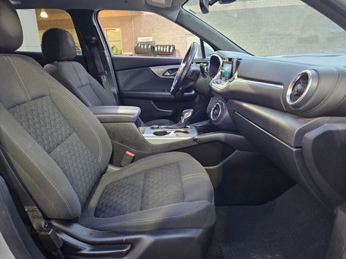 Used 2019 Chevrolet Blazer LT image 18