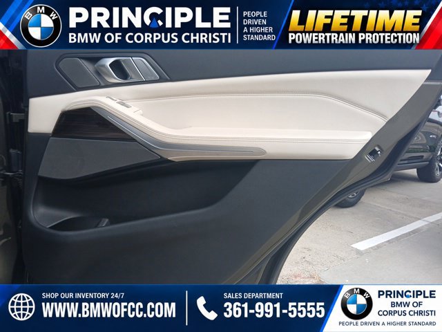 Used 2020 BMW X7 xDrive40i w/ Premium Package AWD/4WD image 12