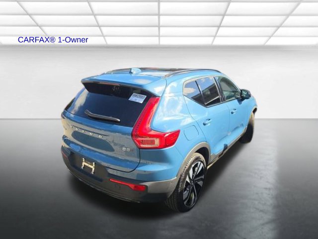 Used 2025 Volvo XC40 B5 Ultra AWD/4WD image 5