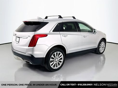 Used 2017 Cadillac XT5 Platinum AWD/4WD image 5