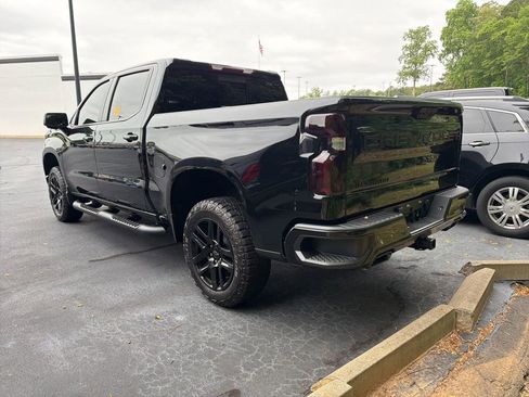 Used 2024 Chevrolet Silverado 1500 LT Trail Boss w/ LT Trail Boss Premium Package AWD/4WD image 9