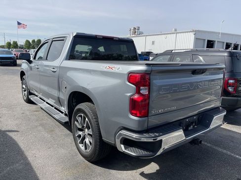 Used 2025 Chevrolet Silverado 1500 LT AWD/4WD image 10
