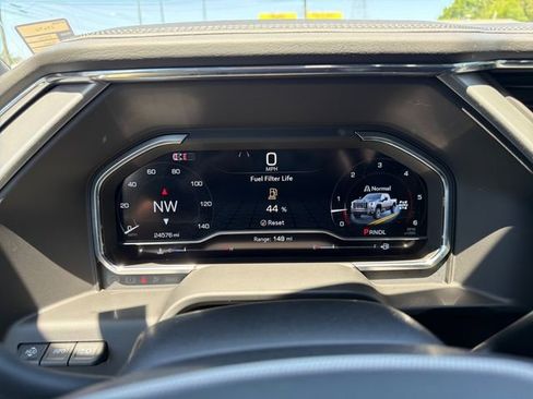 Used 2025 GMC Sierra 3500 Denali w/ Technology Package AWD/4WD image 19