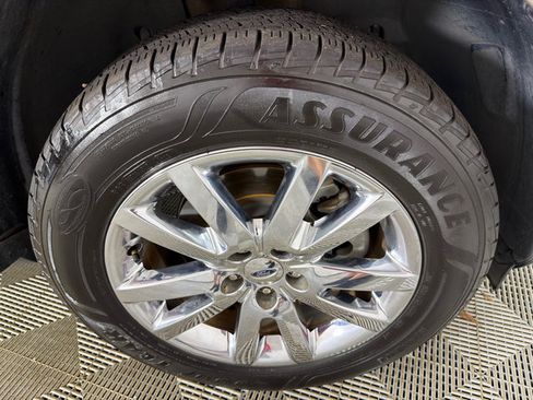 Used 2013 Ford Edge SEL FWD image 12